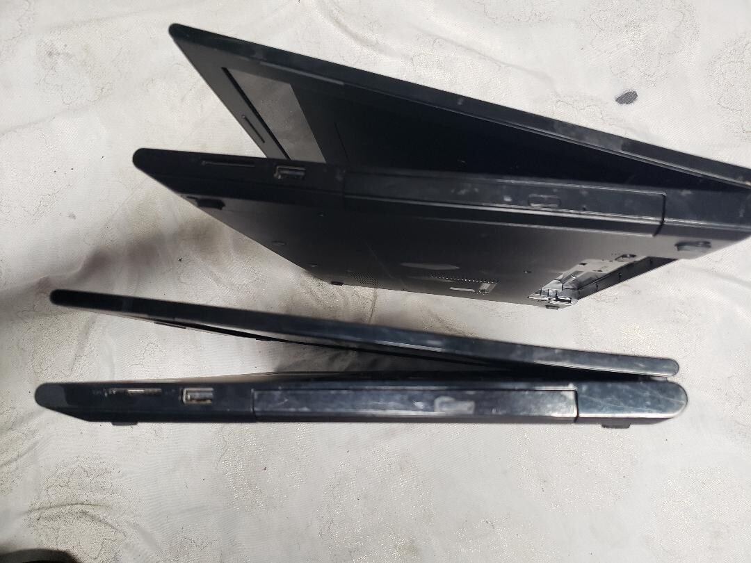 Lot of ( 2 ) Dell Inspirion 3542 i3 4th Gen 4GB RAM No HDD/Battery/Charger