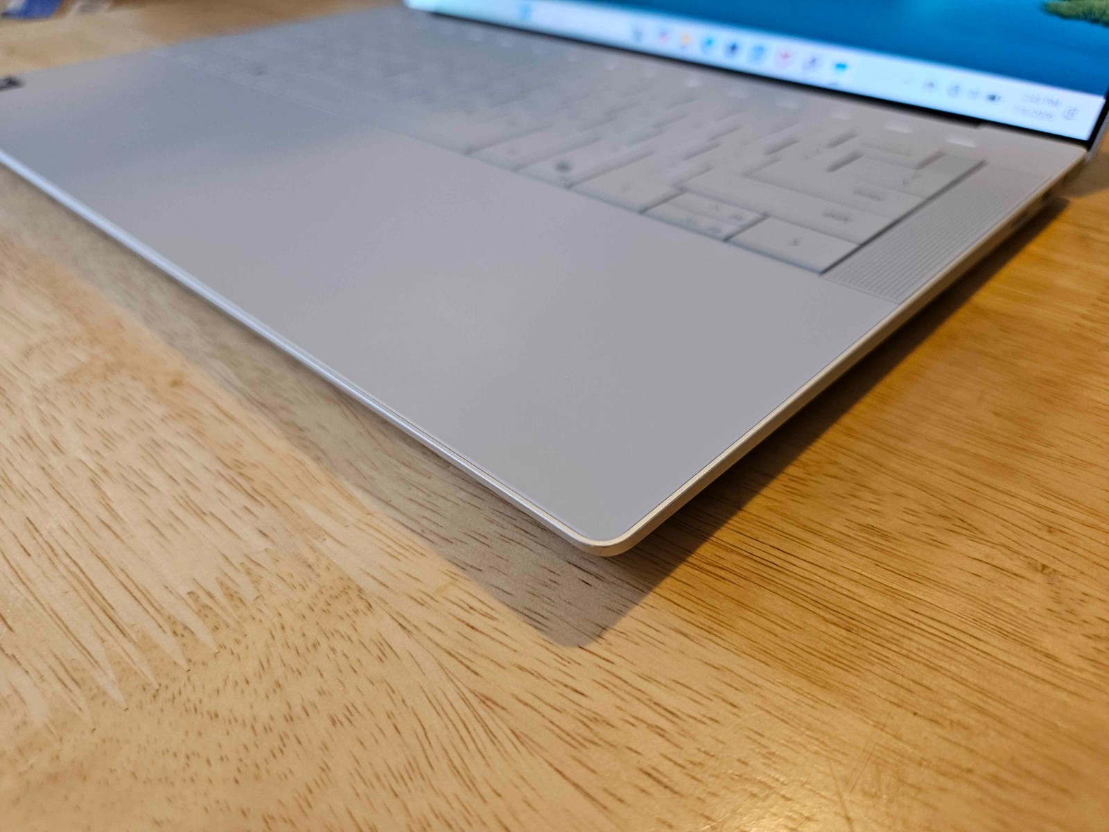 Dell XPS Premium 14.5″ 3.2K OLED Touch Laptop Intel Ultra 7 255H 32GB 1TB SSD