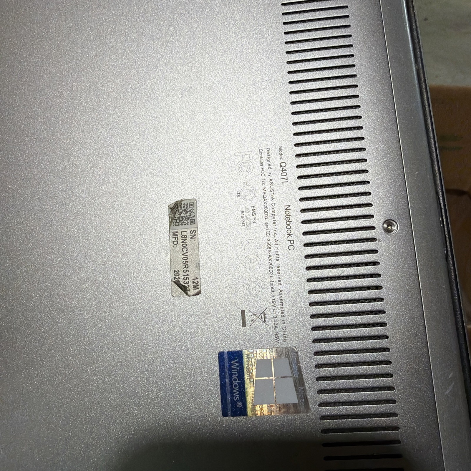 Asus ZenBook 14 Q4071 (AMD Ryzen 5) for parts.
