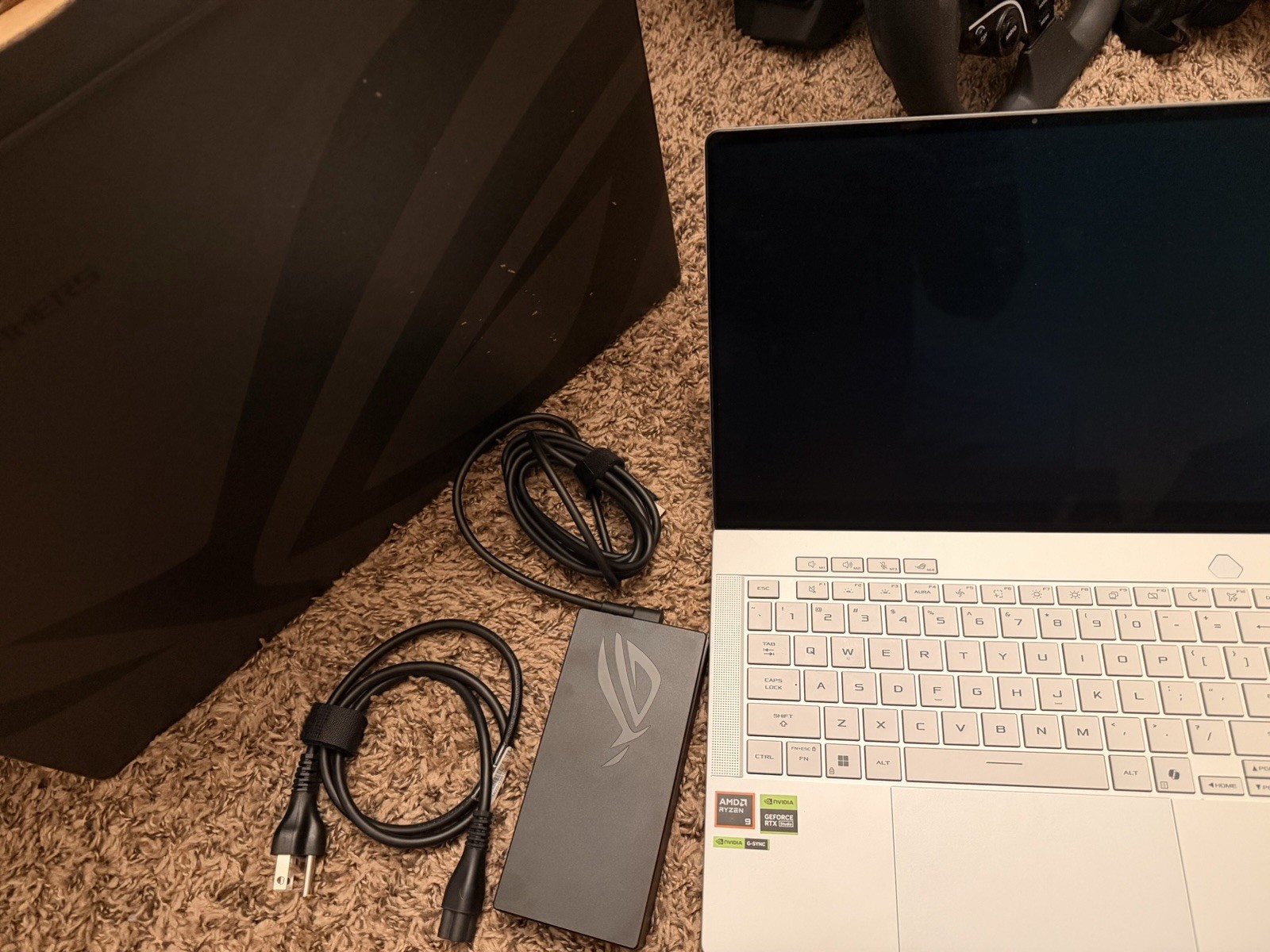 ASUS ROG Zephyrus G14 14-inch OLED Gaming Laptop RTX 5060, AMD Ryzen 9 270 GA403