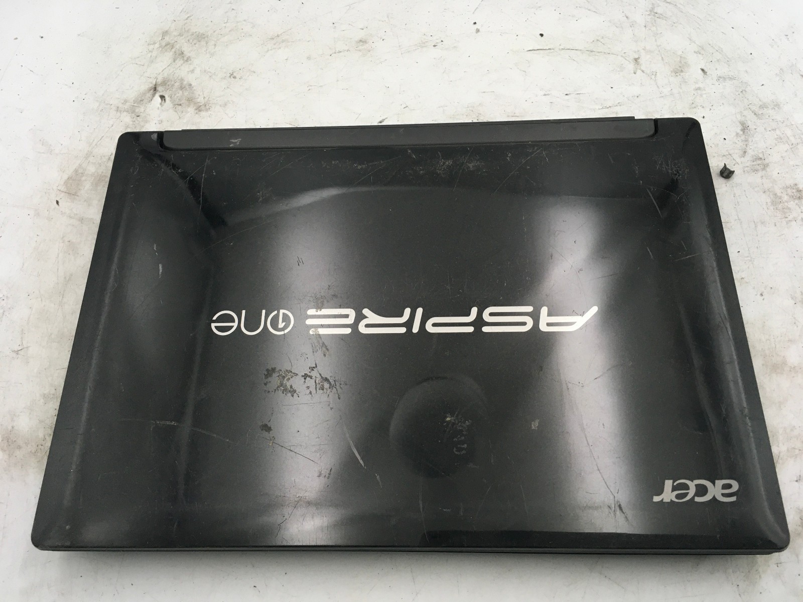 ACER ASPIRE ONE PAV70 – BOOTS TO BIOS – INTEL ATOM N450 – 1GB RAM -READ DESC- BB