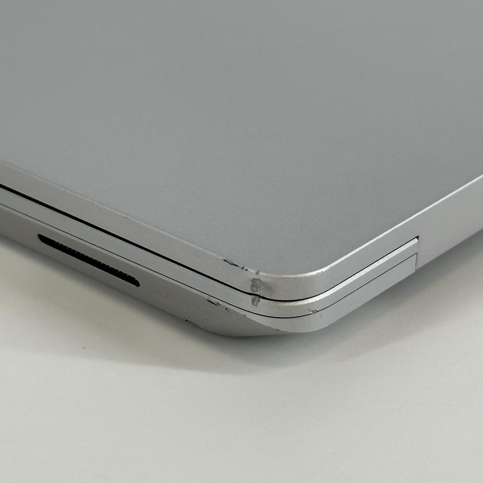 Microsoft Surface Laptop 4 15 QHD+ TOUCH i7-1185G7 3.00GHz 16GB 512GB Very Good