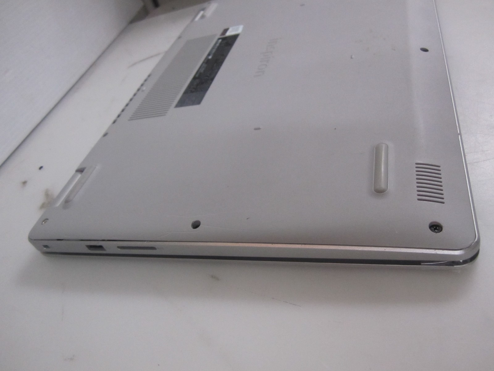 Dell Inspiron 5593 I7-1065G7 1.30GHZ 16GB 512GB M2SSD UBUNTU LAPTOP + AC