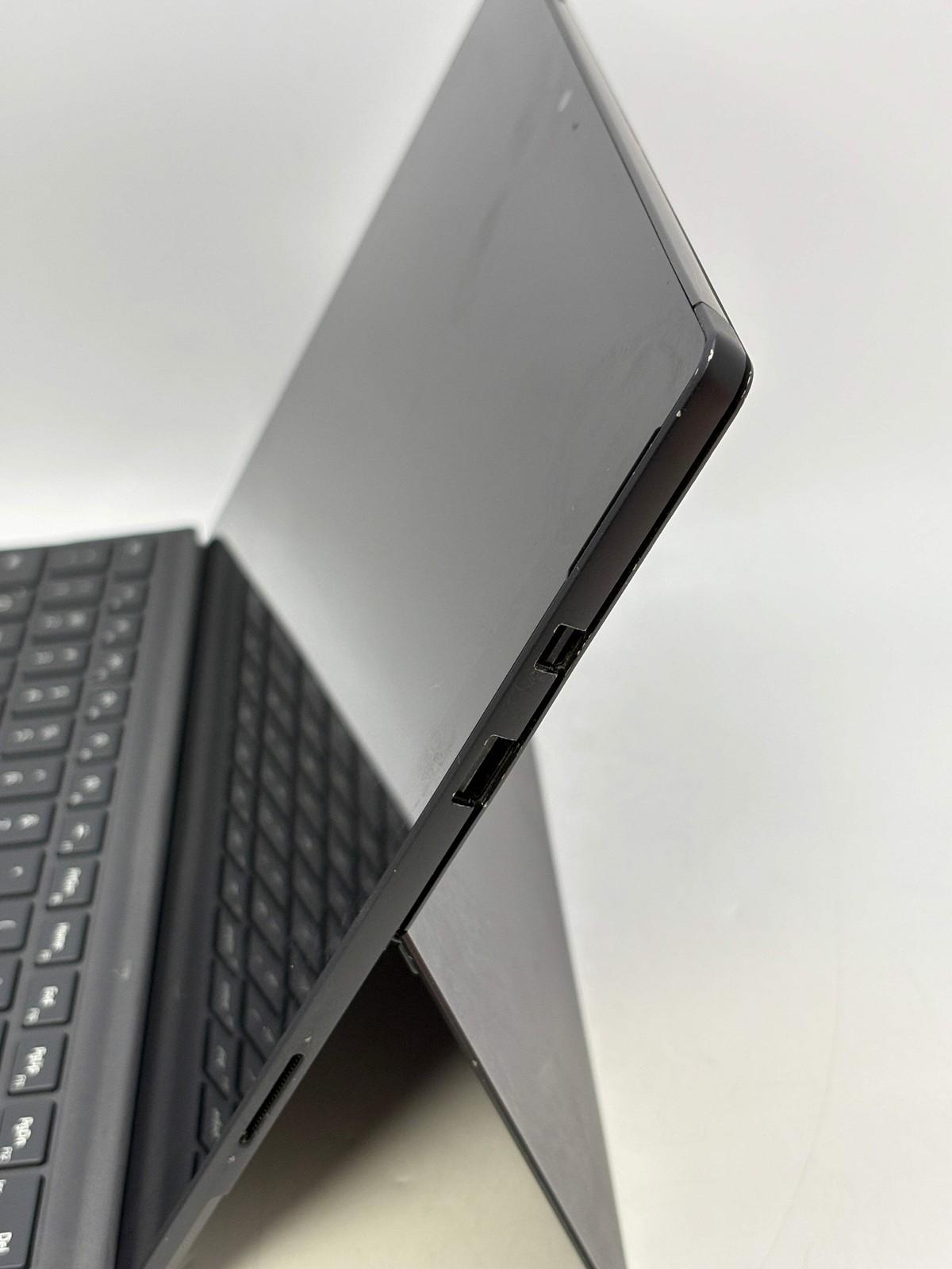 Microsoft Surface Pro 1796 Intel Core i5-8250U 8GB RAM 256GB SSD Black
