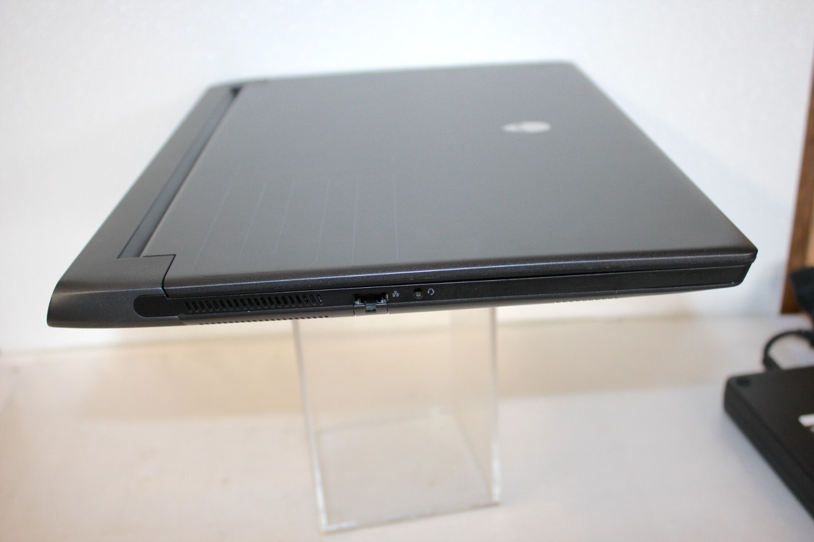 Alienware M15 Ryzen Edition R5 1TB SSD/16GB AMD Ryzen 9 Nvidia Geforce RTX3070