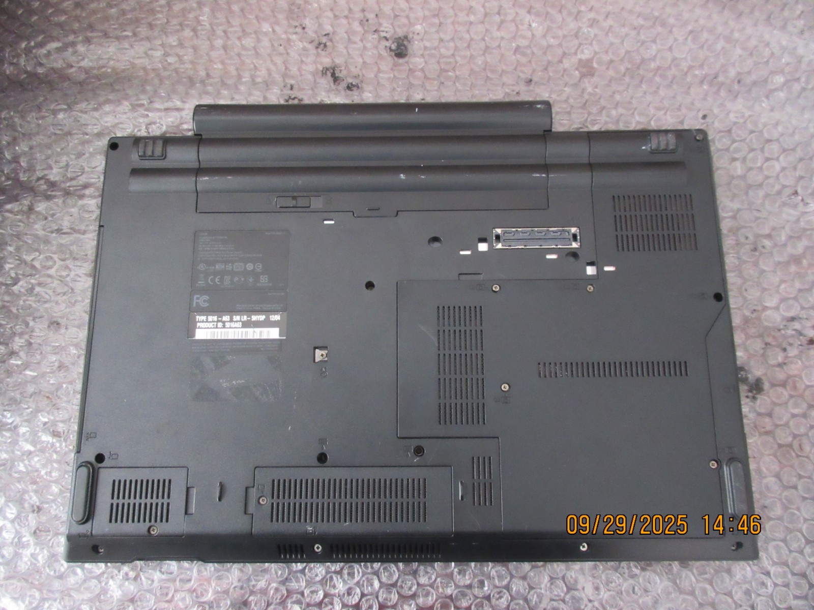 Lenovo ThinkPad L520 Laptop Intel i3-2350M @ 2.3GHz NO OS/SSD/HDD/BATTERY