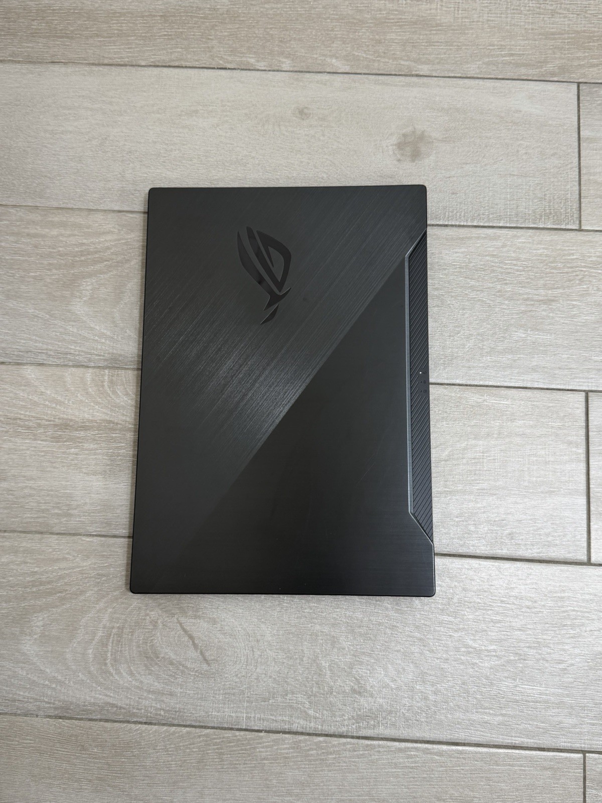 Asus ROG Zephyrus GU502D 15.6″ Ryzen 7-3750H GeForce GTX 1660 Ti 16GB RAM 512GB