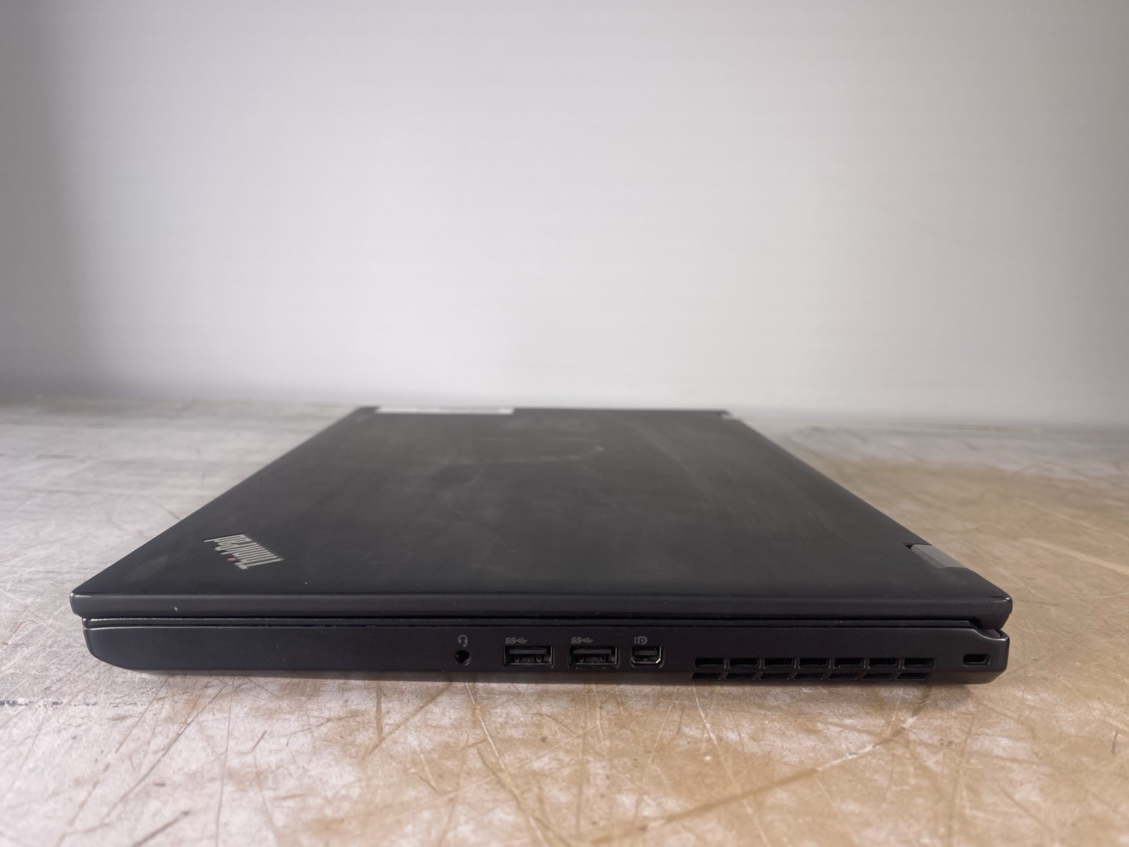 LENOVO THINKPAD P52 i7-8750H @ 2.20 GHz, 16GB RAM, NO HDD/OS
