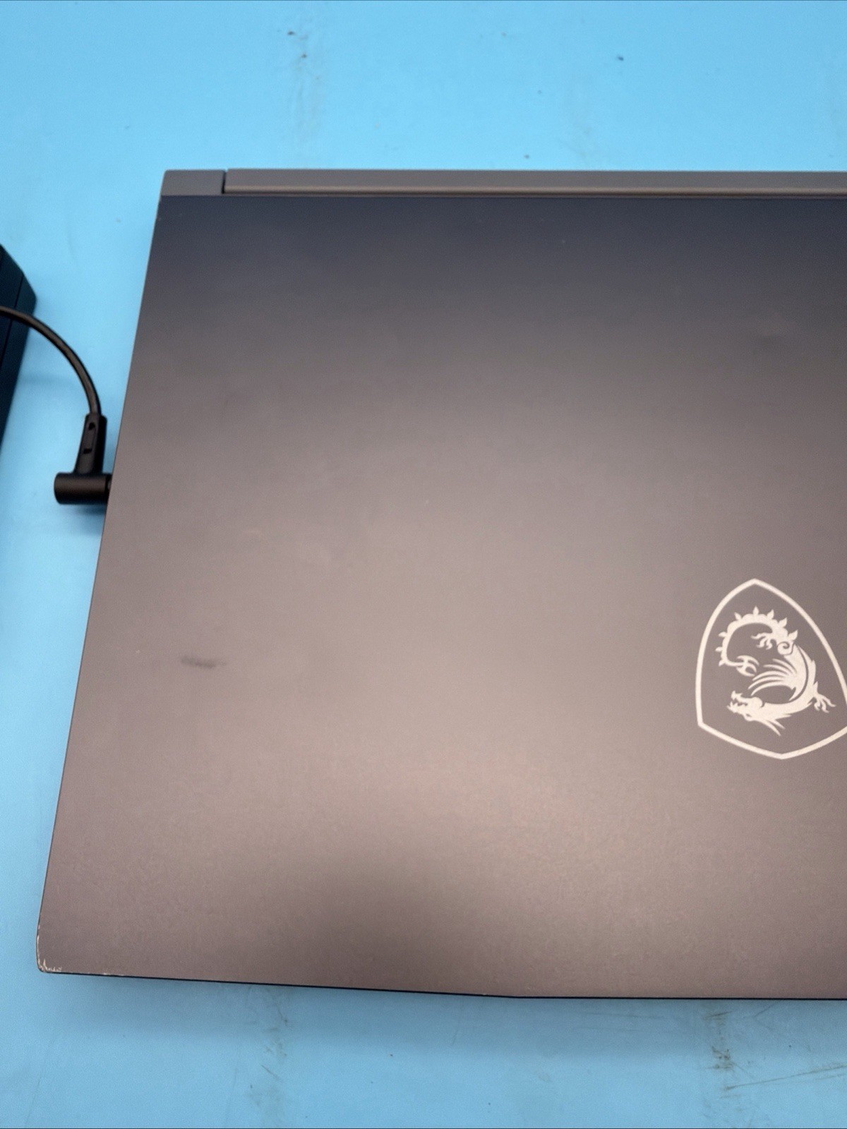 MSI Thin 15 Gaming 15.6″ i5-13420H 2.1GHz 16GB RAM 512GB SSD GeForce RTX 3050