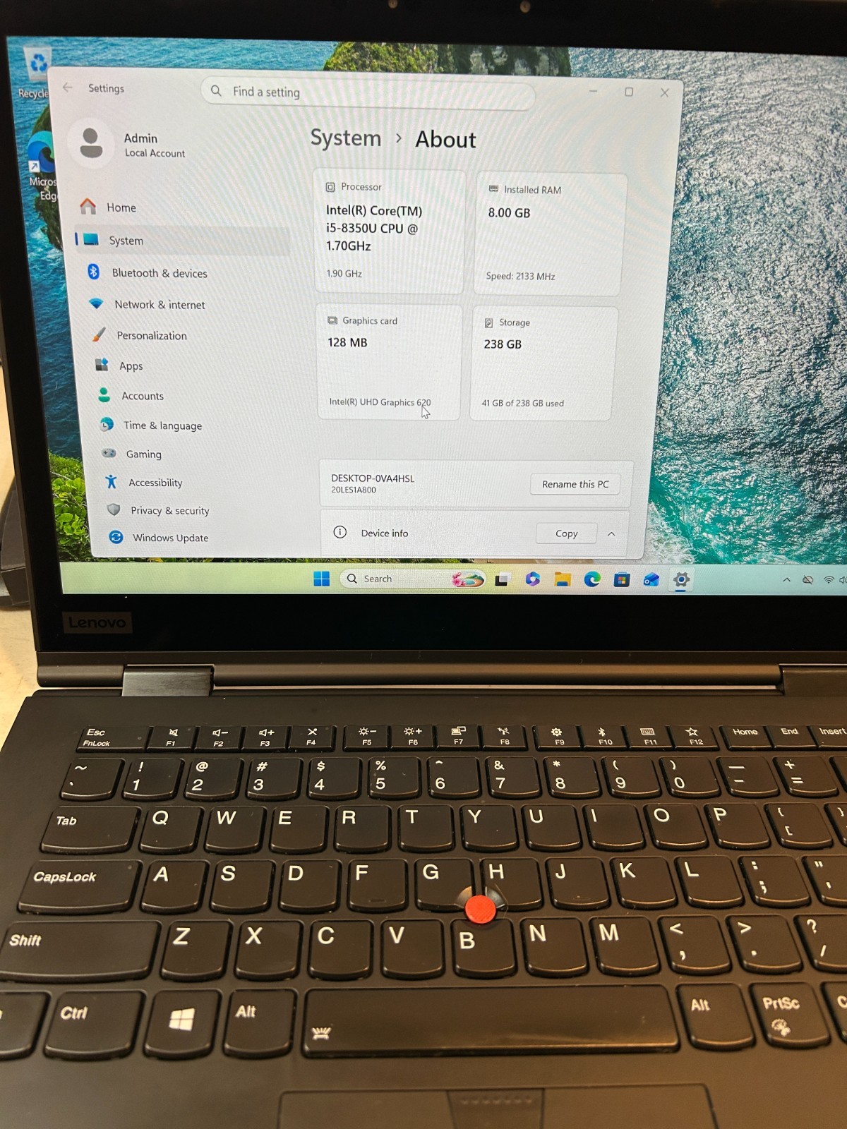 Lenovo ThinkPad X1 (3rd Gen) 13″ (256GB SSD, Intel Core i5-8350U, 1.7GHz, 8GB…
