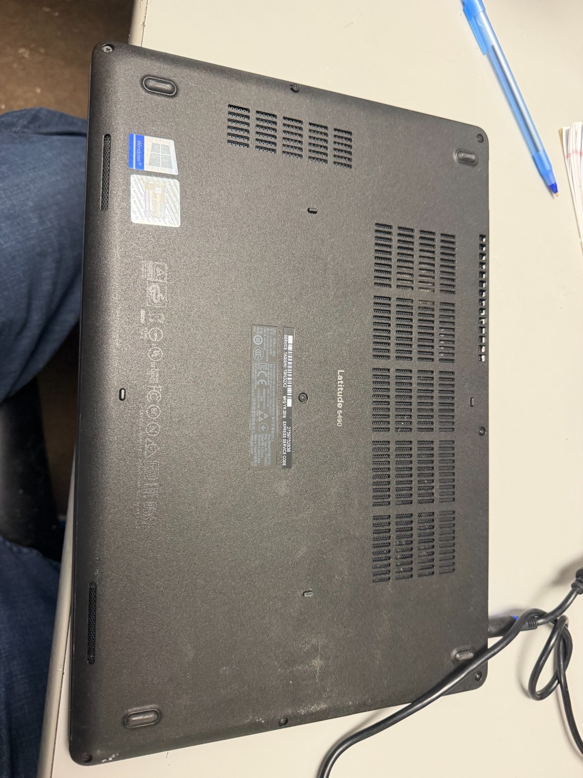 Dell 5490 14″ (512GB SSD, Core i5-8350U, 1.70GHz, 16GB) Laptop – Black LOOK!!