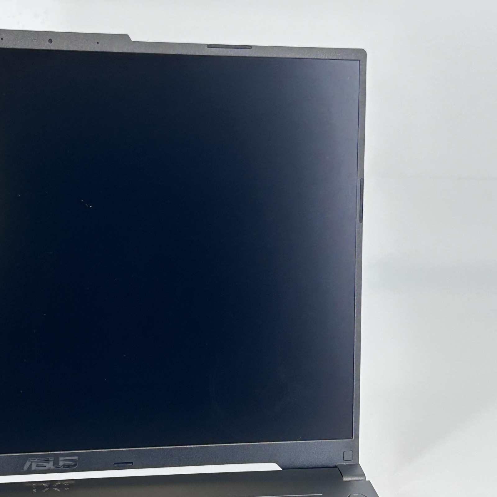 Asus TUF A16 16 165Hz FHD+ 3.2 GHz Ryzen 7 7735HS 16GB 512GB SSD AMD RX 7700S