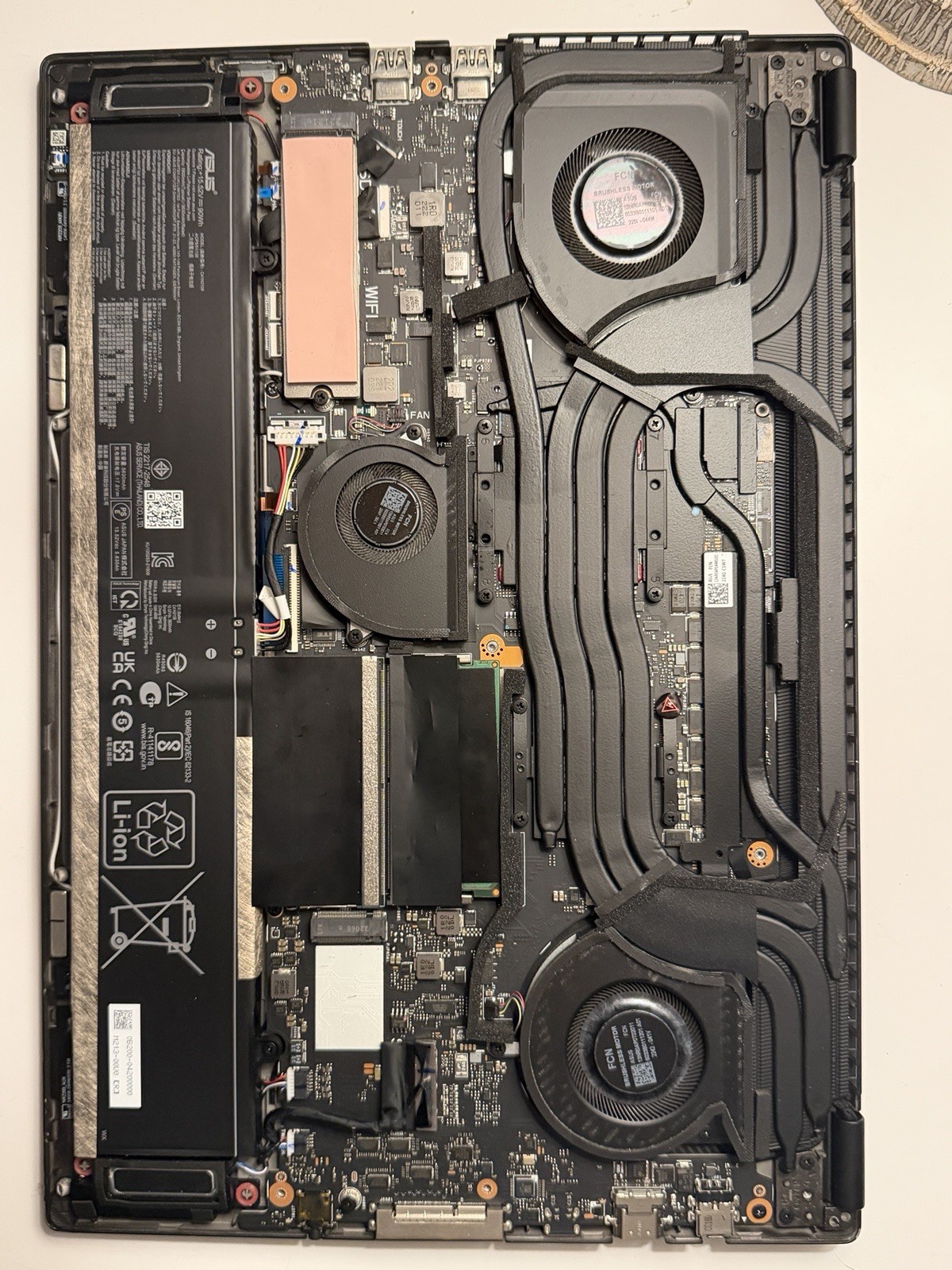ASUS ROG Flow X16 GV601RM 16” Gaming Laptop Ryzen 9 6900HS RTX 3060 QHD 165Hz