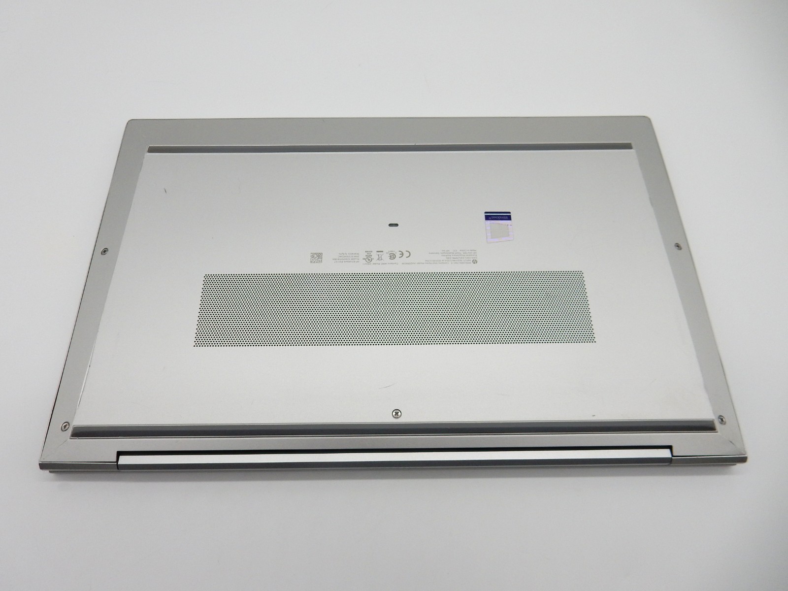 HP EliteBook 850 G7 15.6″ FHD Core i7-10510U CPU 16GB RAM 512GB SSD Win 11 Pro a