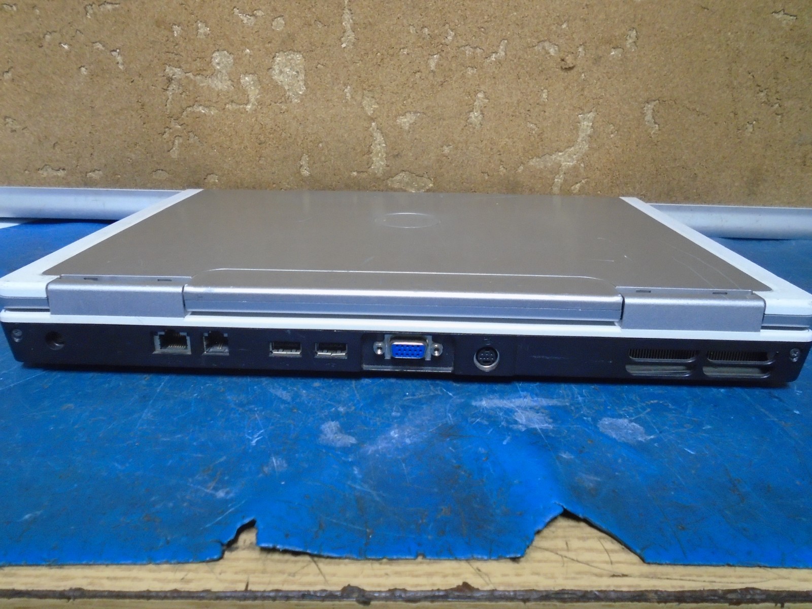 Dell Inspiron 6400 Intel Core Duo 1.6 GHz, 60 GB HHD, 1 MB RAM Laptop