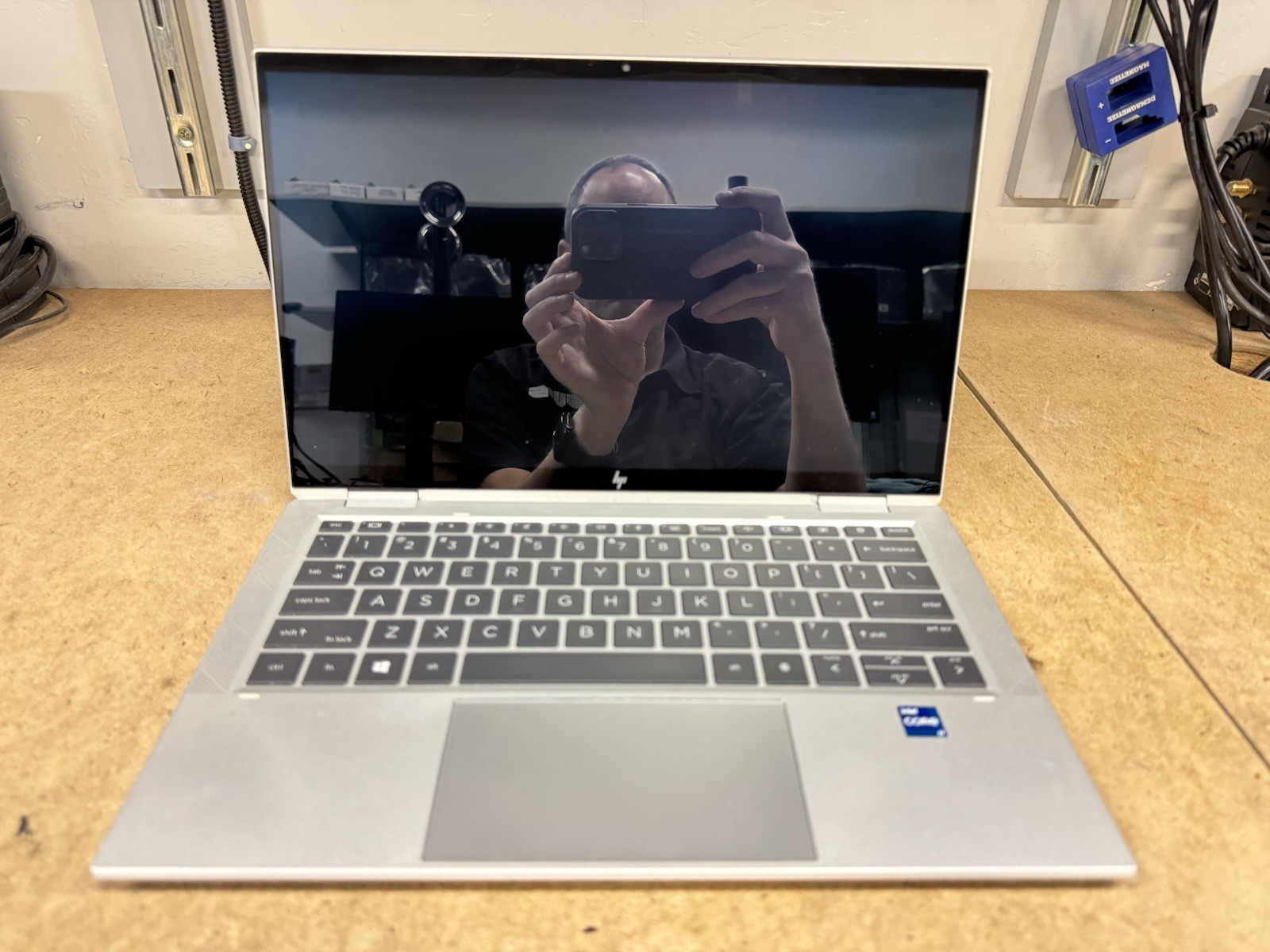 HP EliteBook X360 1030 G8 2-in-1 Core i7-1165G7 2.80GHz BAD FOR PARTS REPAIR