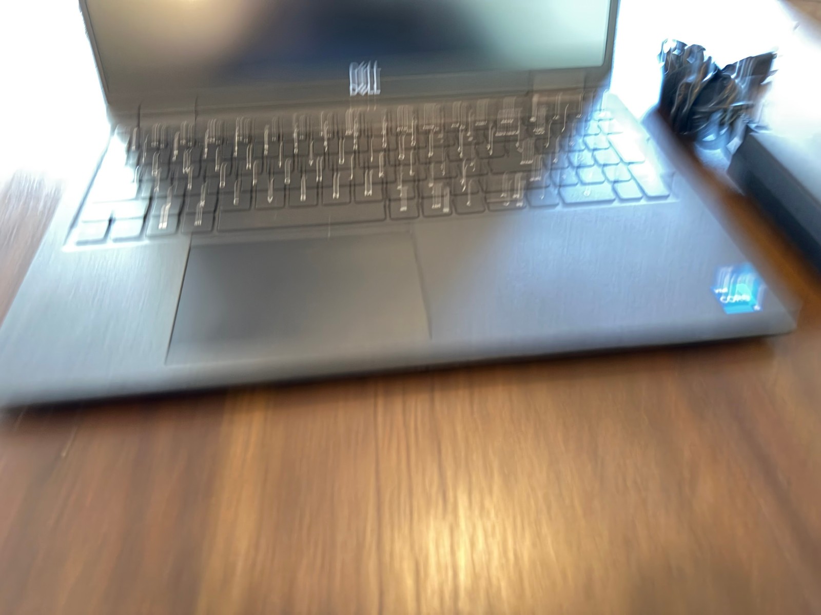 15.6″ DELL Latitude Laptop: 11th Gen Intel Core i5! 8GB RAM! 256GB SSD! Win11PRO