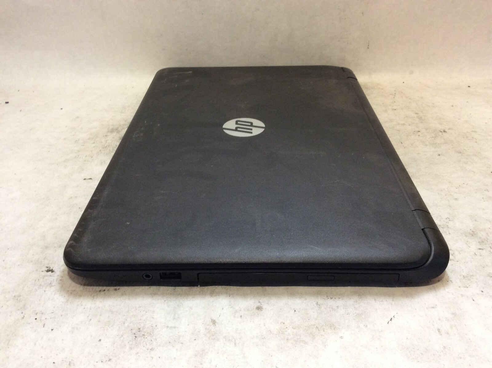 HP Notebook 15-f097nr Laptop 15″ Intel Celeron READ DESCRIPTION -PP