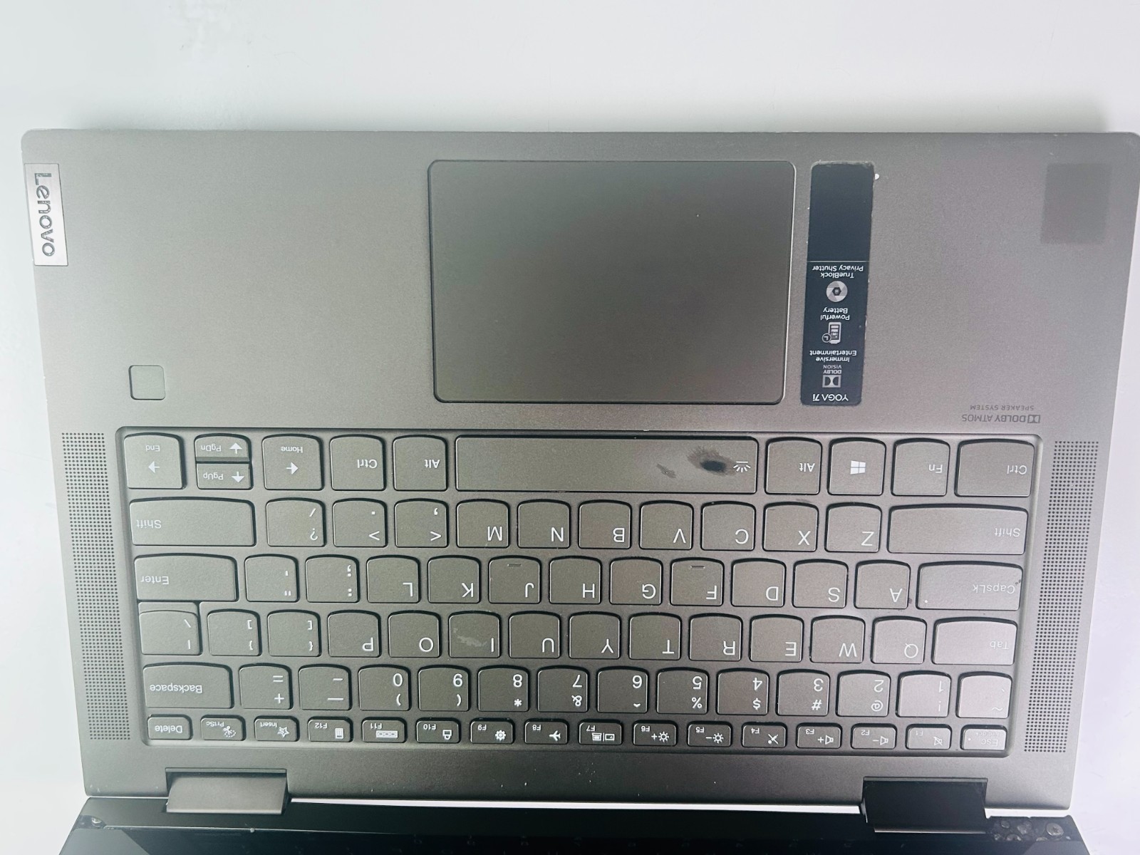 The Lenovo Yoga 7 14ITL5 (14-inch)11th Gen Intel Core i5-1135G7 processor, 12GB