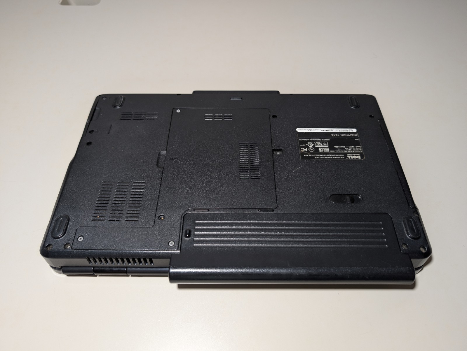 DELL INSPIRON 1545 | PENTIUM DUAL CORE T4400 4GB RAM 128GB SSD | HD WIN XP | DVD