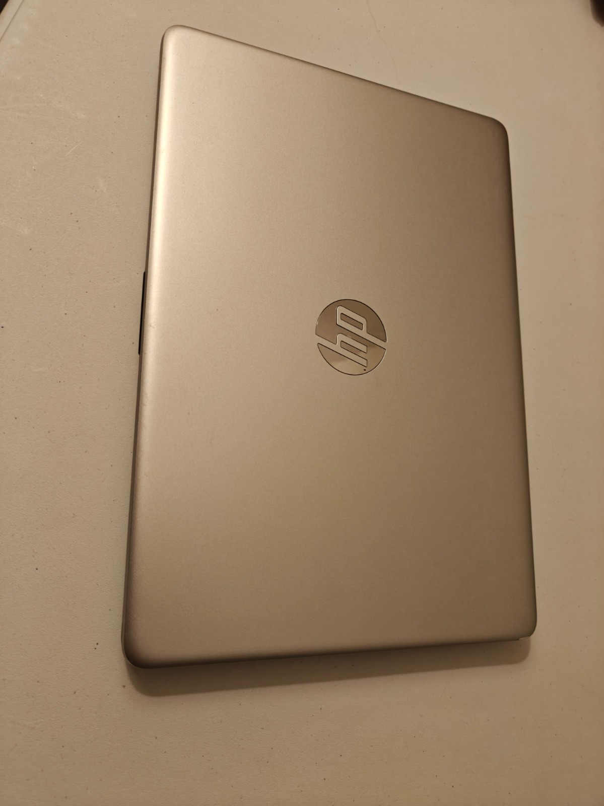 HP 14-dk0002dx laptop 128GB SSD 4GB RAM AMD A9 Processor win10 home