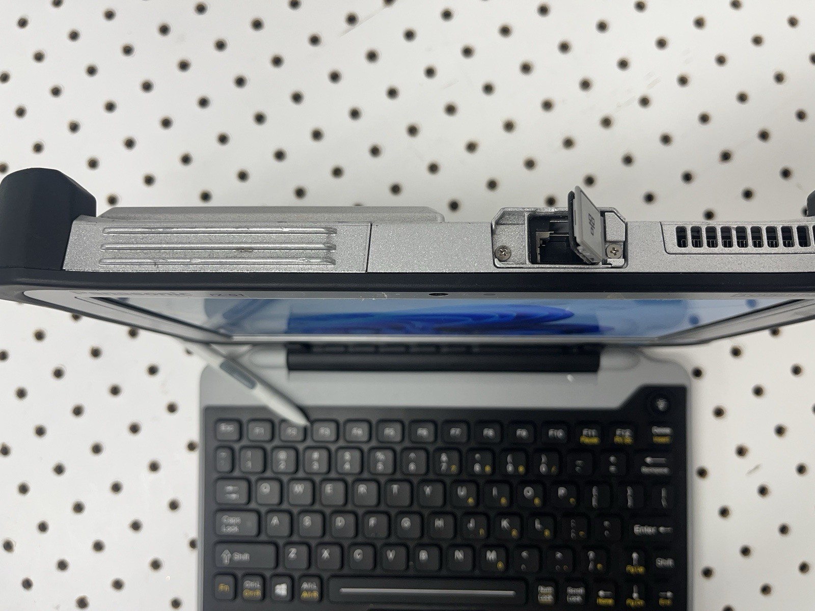 Panasonic Toughpad FZ-G1 | I5 | 8 GB RAM | 128 GB SSD | wind 11 Pro | Keyboard