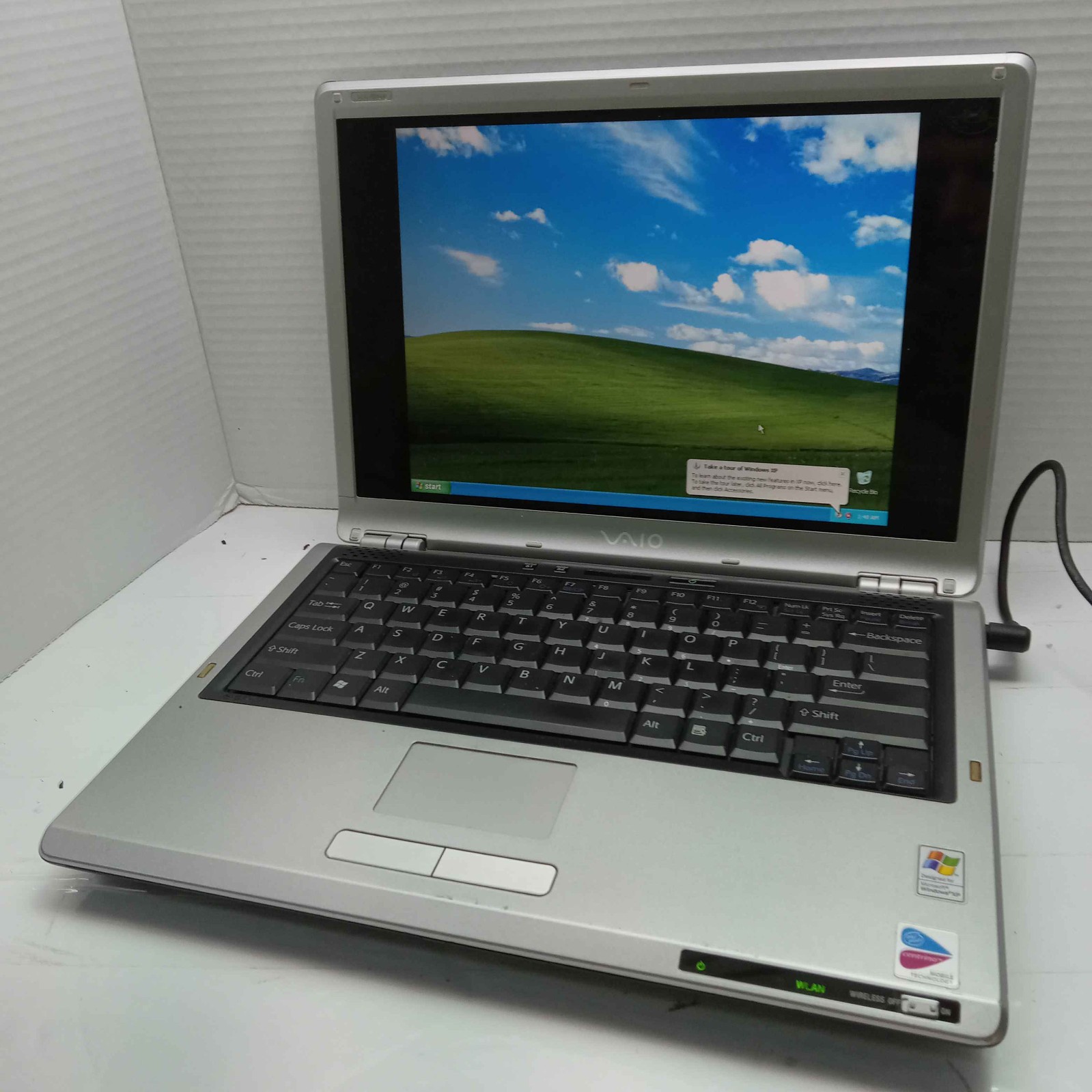 Sony VAIO PCG-6H4L Windows XP Laptop Pentium M 1.86GHz 512MB RAM No Battery ^