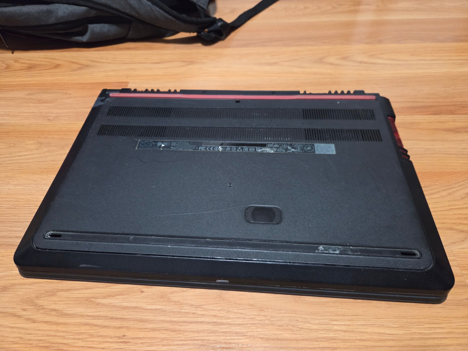 Dell Inspiron 15 7559 15″ i7 Laptop i7-6700HQ NO RAM NO SSD NO HDD Black and Red
