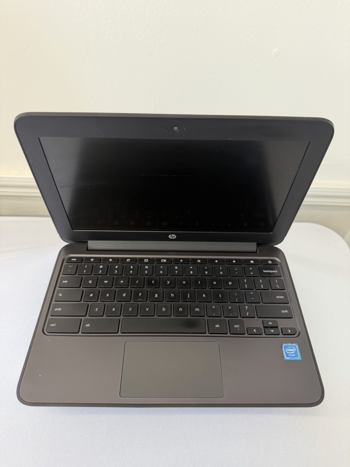 HP Chromebook 11 G4 Laptop – Light Leaking in Screen-Read Des