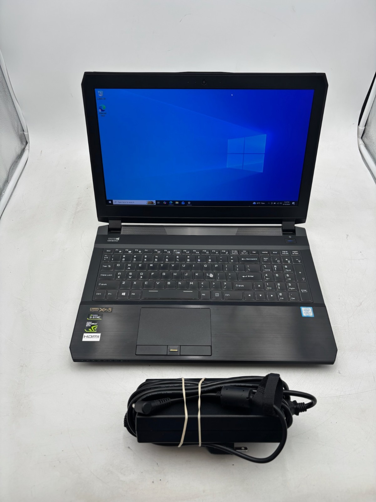 Sager Gaming P650HP 15.6″ 512 GB SSD + 1 TB HDD 16 GB RAM i7-7700HQ GTX 1060