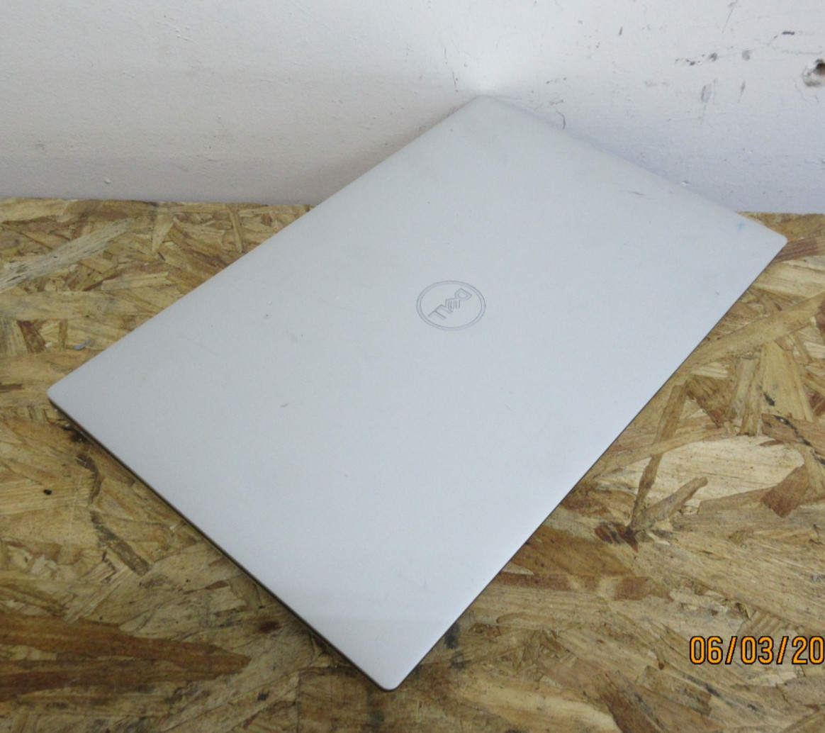 Dell XPS 13 9370 Intel Core i5-8TH @ 1.60GHz 8GB RAM 256GB SSD WIN11P LAPTOP.