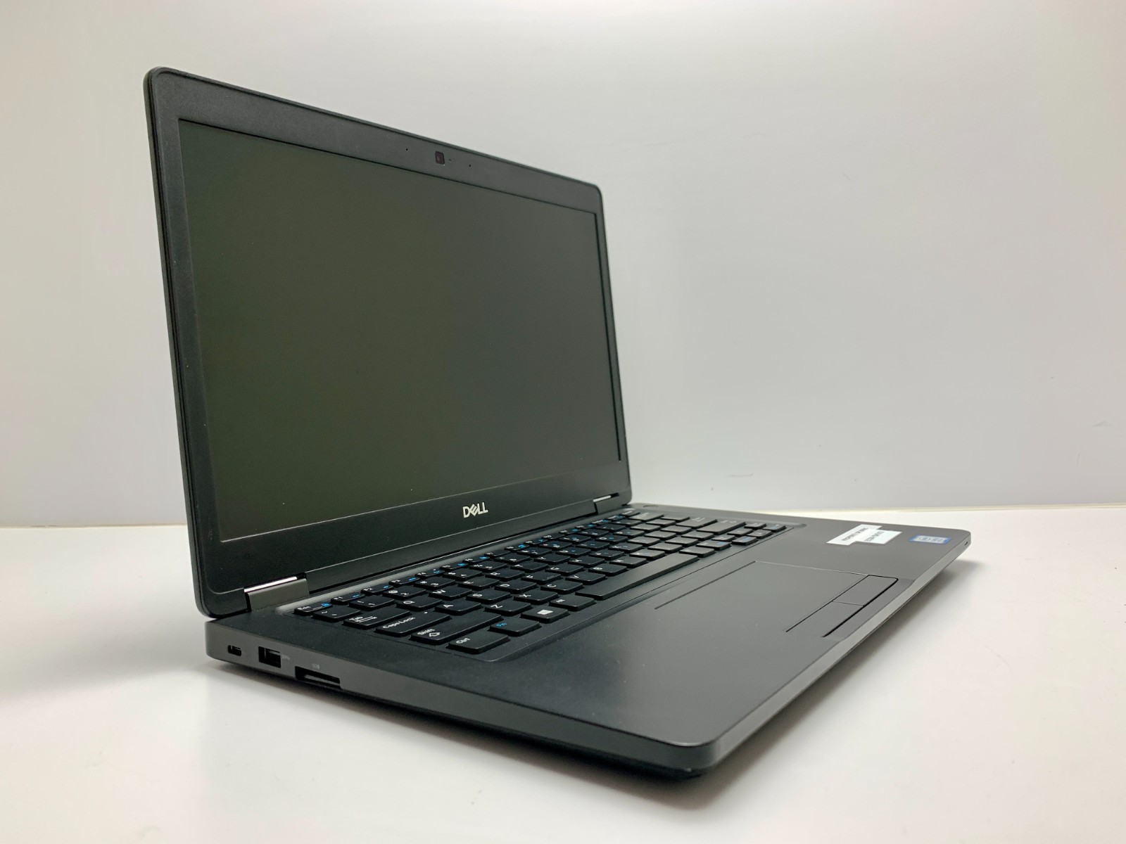 Dell Latitude 5491 | i5-8300H | 8GB RAM | 240GB SSD | LINUX | BAD SPEAKERS