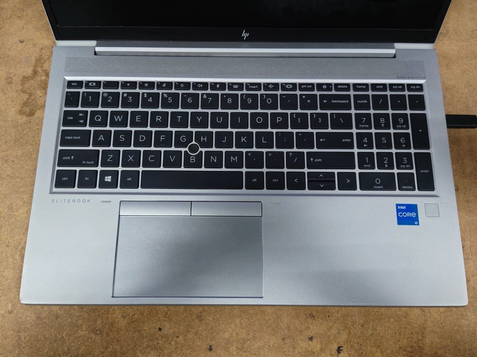 HP EliteBook 850 G8 15.6″ FHD i5-1135G7 16GB RAM No OS/SSD *BAD BACKLIGHT*