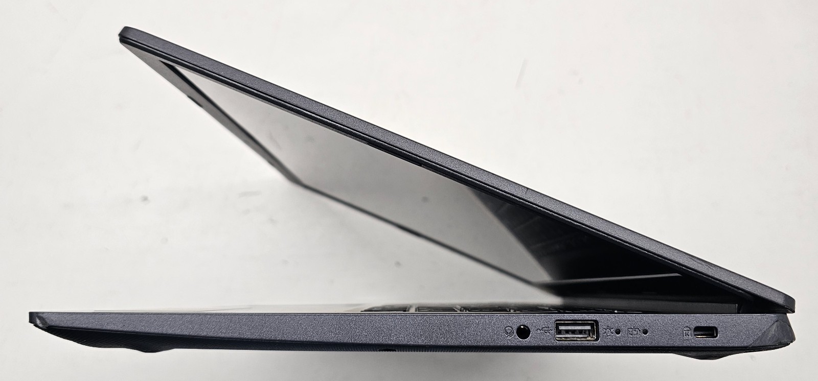 Acer Aspire 3 A315-23-R7Z7 15.6″ Laptop AMD Ryzen 5 8GB Ram NO HD/OS (FL)