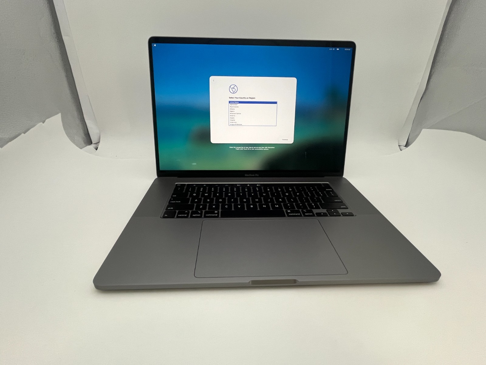 APPLE A2141 16″ MACBOOK PRO 2019 CORE i7-9750H@ 2.6 GHz 16GB DDR4 500 GB TAHOE