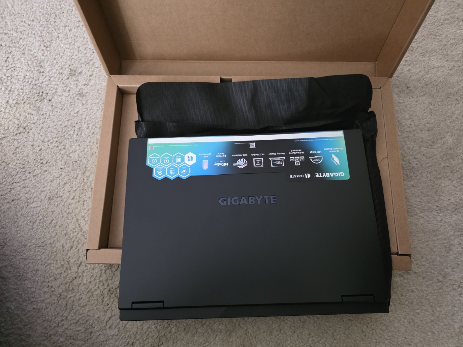 2026 GIGABYTE GAMING A16 Gaming Laptop RTX 5070 AMD Ryzen 7 260 – 1TB 16GB RAM