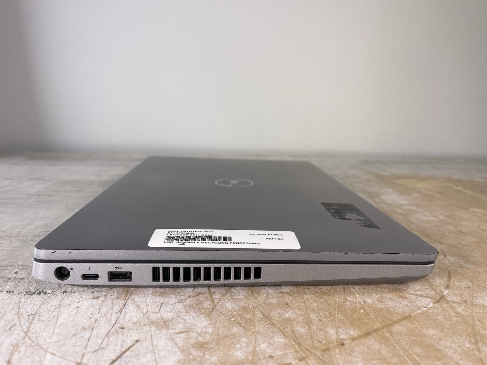 DELL LATITUDE 5511 i7-10850H @ 2.70 GHz, 8GB RAM, NO HDD/OS