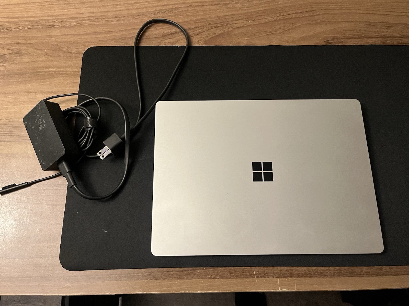 Microsoft Surface Laptop 1769 Intel Core i5-7300U 8GB DDR4 RAM 256GB SSD Win 10P