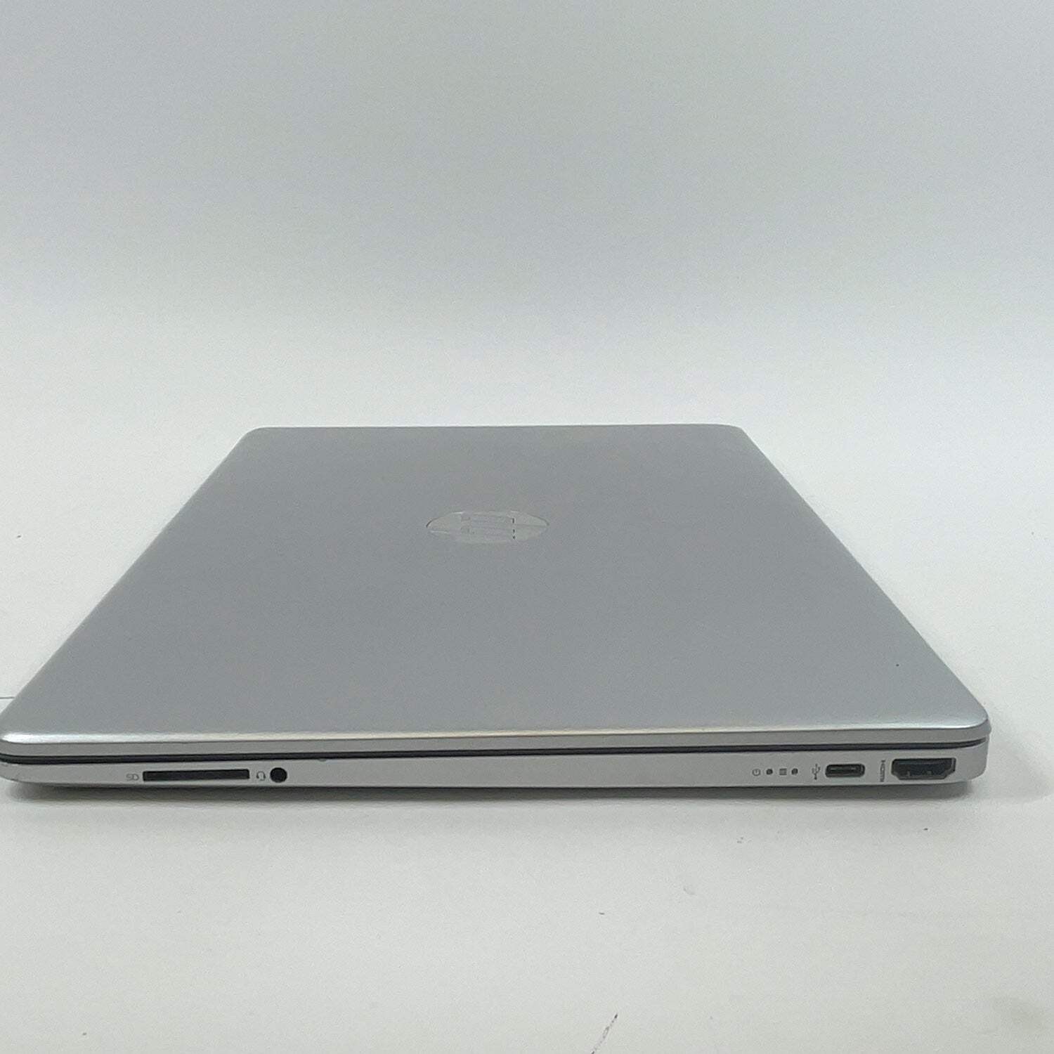 HP Laptop 15-EF1XXX 15.6″ Ryzen 3 3250U 2.6GHz 4GB RAM 256GB SSD