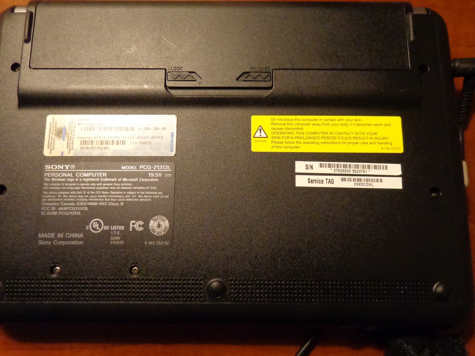 Blue Sony Vaio PCG-21313L/VPCM121 AX NetBook💗Case/Power Adaptor /Headphones-10″