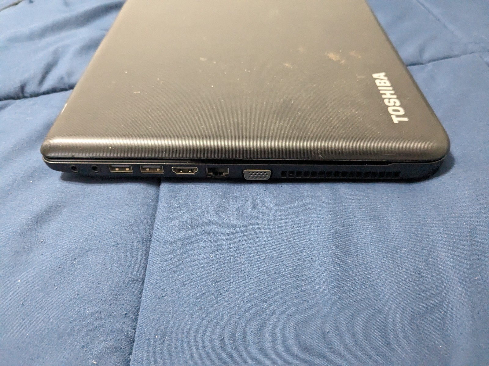 Toshiba Satellite C55-A5220 Celeron 1037U 1.8GHz 2 GB Has HD/BAT