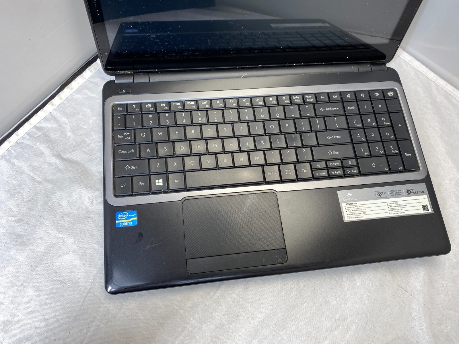 Gateway NV570P 26u 15″ touch laptop intel i3 3rd gen 6gbs ram