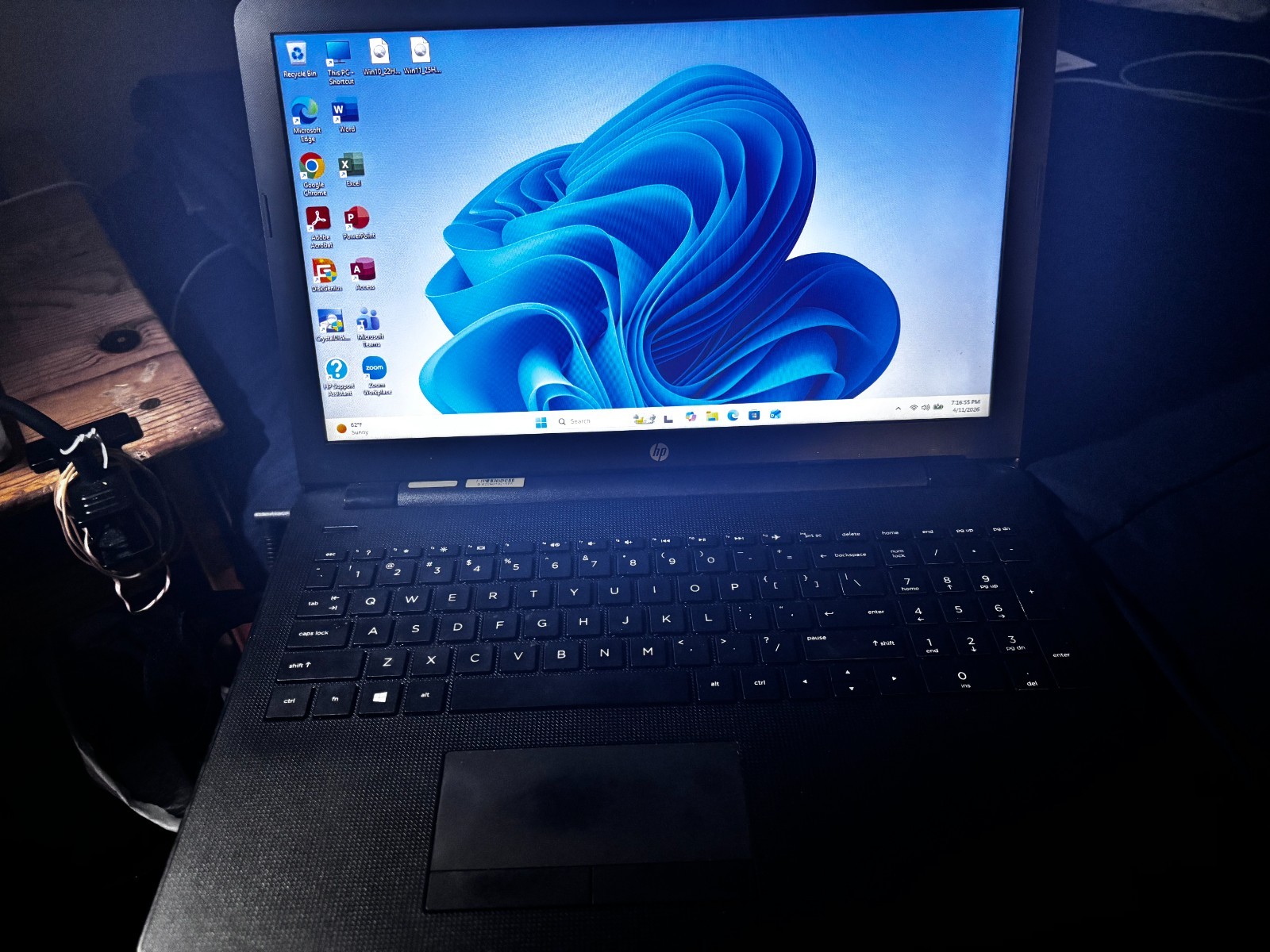 HP 15z-bw000 AMD-A9 500GB SSD 16GB RAM WIN11P New Battery & AC