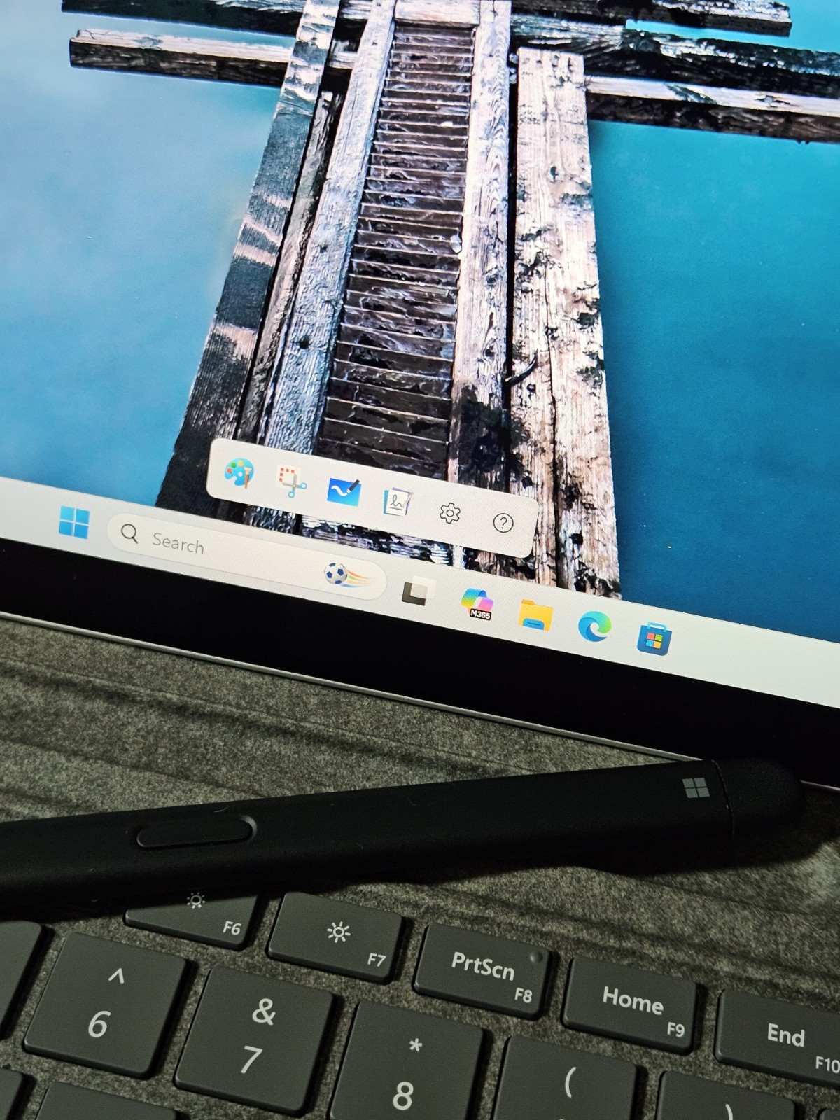 Microsoft Surface Pro 10 Business Ultra 5 135U 8GB 256GB SSD Pen/Keyboard Win11