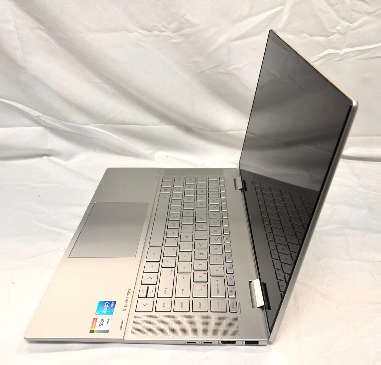 HP ENVY X360 2-IN-1 15t-ew000 549U9AV 15.6″FHD i5-1240P 8GB RAM 256GB SSD win11H