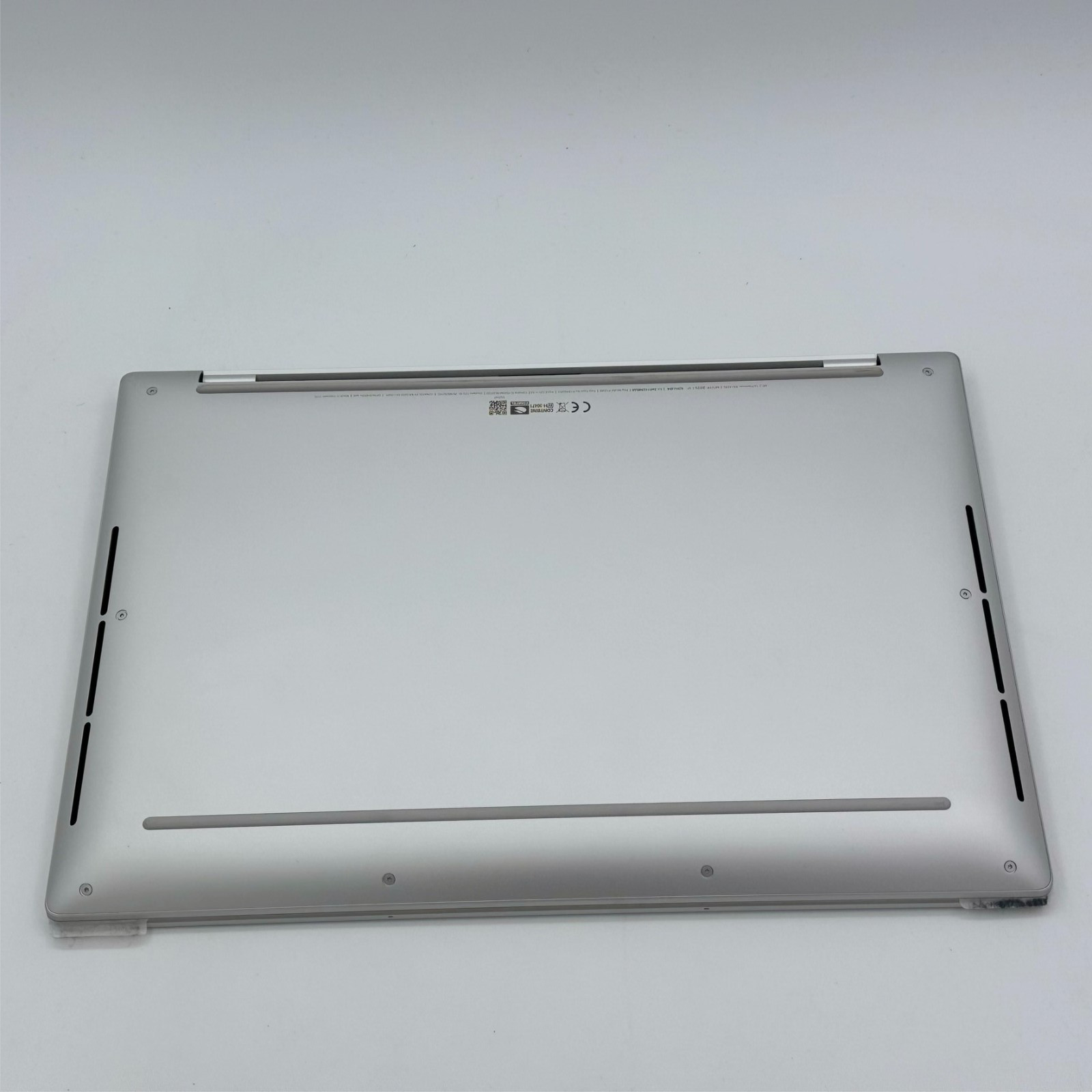 Dell Premium 14.5″ 3.2K OLED Touch Laptop Intel Ultra 7 255H 32GB 1TB SSD