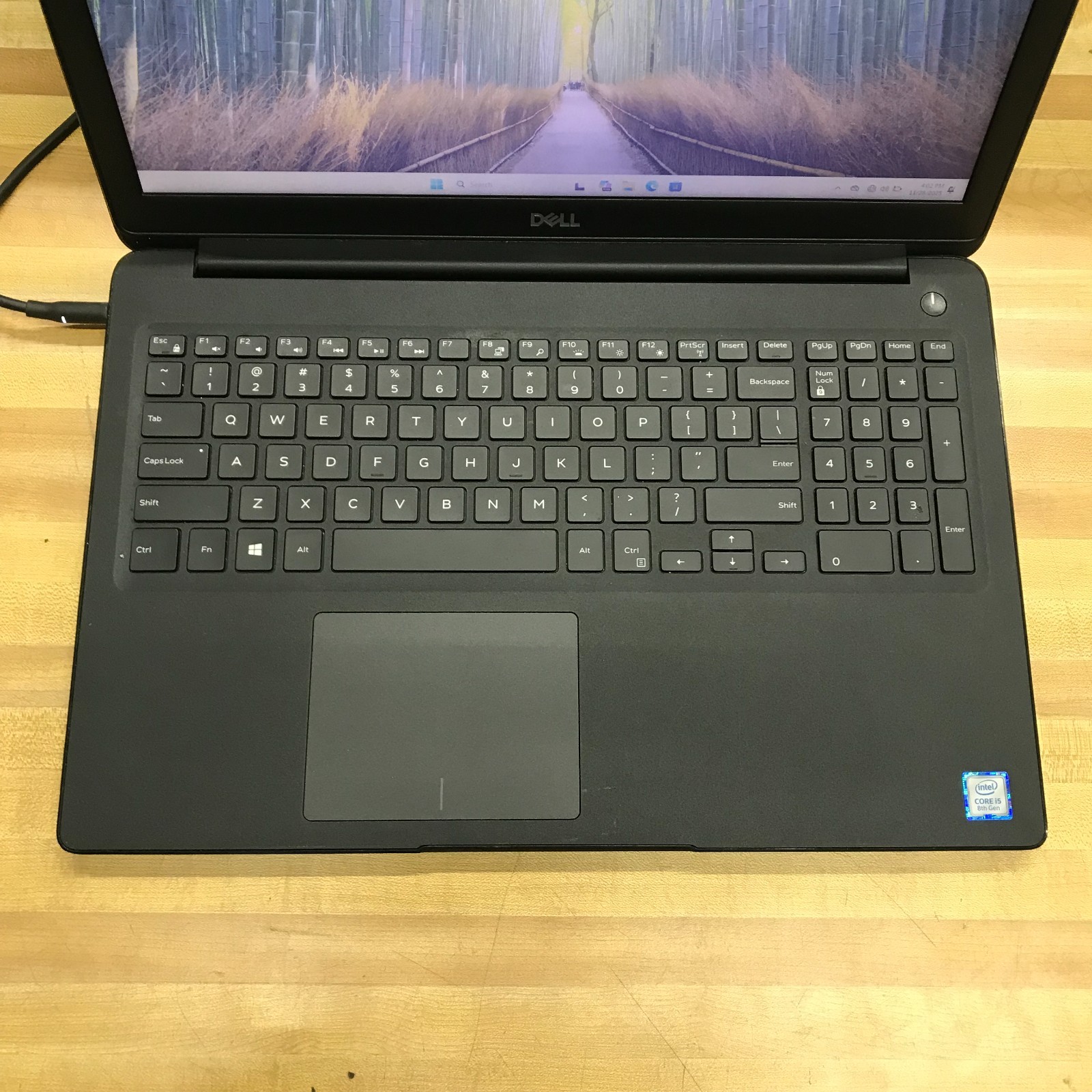 Dell Latitude 3500 15.6″ i5-8365U 1.6GHz 8GB RAM 256GB M.2 SSD (Windows 11 Pro)