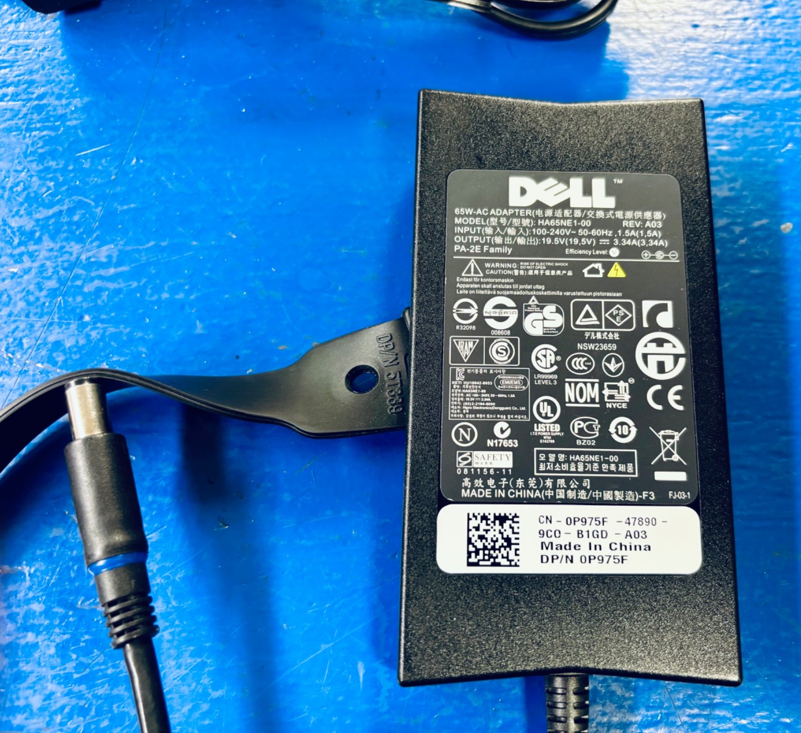 Dell Latitude E5450 14″ Core i5-5300U@ 2.30GHz, 8GB RAM, 256GB SSD, WIN11Pro.