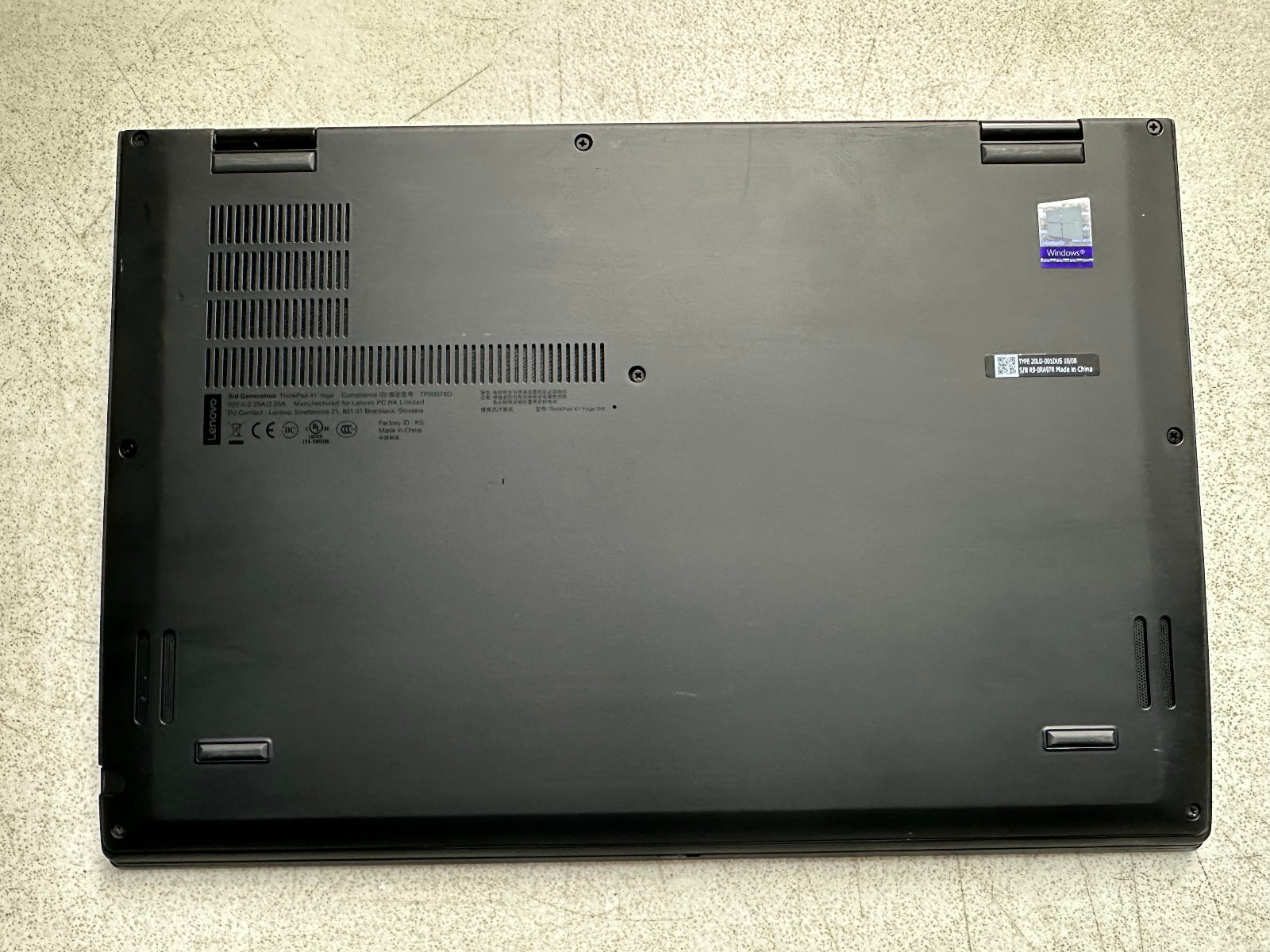 Lenovo ThinkPad X1 Yoga 3rd Gen (i5-8350U, 16GB RAM, Boot to Bio) NO SSD/ADAPTER