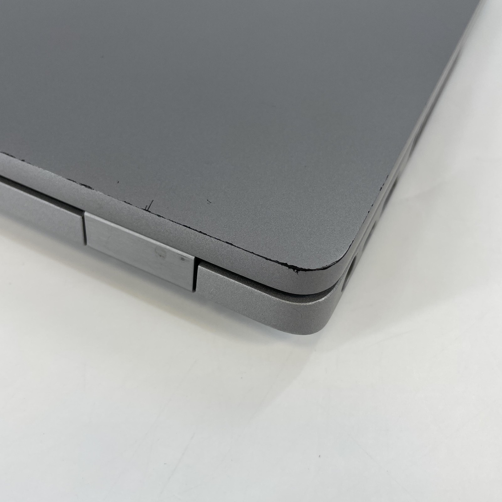 Dell Precision 3551 15.6 FHD i7-10750H 2.60GHz 32GB 1TB SSD Quadro P620 Good